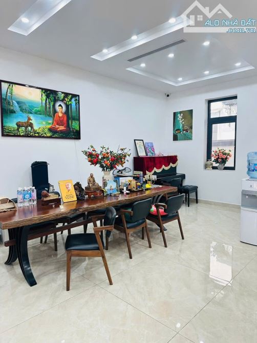 Mrs Tâm Bán Vinhomes Imperia khu Manhattan Thượng Lý , Hồng Bàng, Hải Phòng. 144m2- 22 tỷ - 2