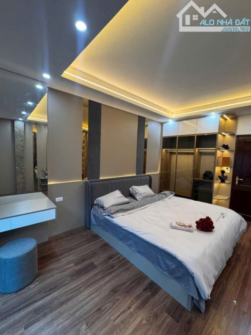 Bán Nhà Xuân La - Ngay Ngoại Giao Đoàn - Tây Hồ - 35M x 5 Tầng ,Mặt Tiền 4.2M Giá 6 Tỷ Hơn - 2