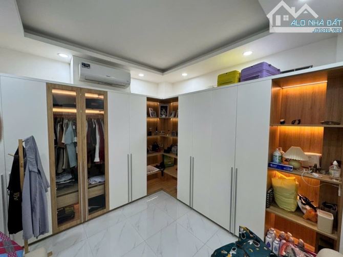 Bán Nhà Bình Thạnh- Hoàng Hoa Thám - Nhà Đẹp 4 Tầng - DT 40m2 - Full Nội Thất - Nhỉnh 6 tỷ - 2