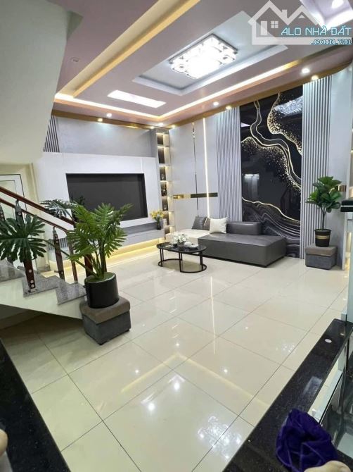 Bán nhà 3 tầng, an đà, ngô quyền, DT 50m2, 🛻 cách nhà 30 m, 💸 2,8 tỷ (02) - 2