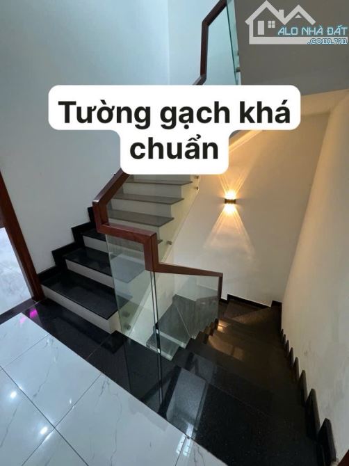 BÁN NHÀ 4 TẦNG - 56M² - HẺM Ô TÔ 10M THÔNG - NỘI THẤT CAO CẤP - GIÁP TÂN PHÚ - 3