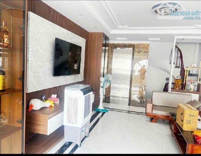 12 Tỷ/55 m2/6 Tầng/ 4.5 M2/ Gara Ô tô/ Thạch Bàn - 3