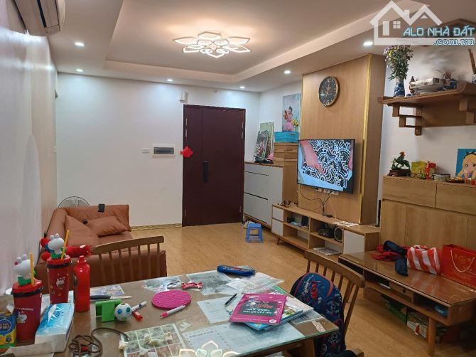 Cần bán căn hộ 2 ngủ ATHENA COMPLEX XUÂN PHƯƠNG nhà đẹp, thoáng mát 70m giá 3,23 tỷ - 3