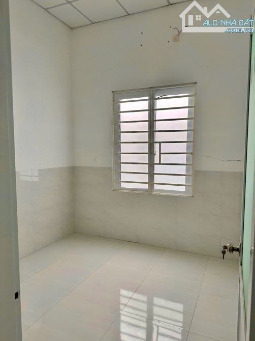 Cần bán nhà mới 3 phòng 2 wc Huỳnh Tấn Phát Phan Rang kề khu K1 - 3