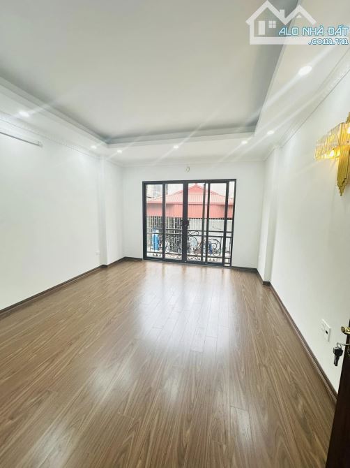 54M2 CẦU GIẤY NHÀ MỚI KEENG  - THANG MÁY - HAI THOÁNG - NGÕ THÔNG - 3