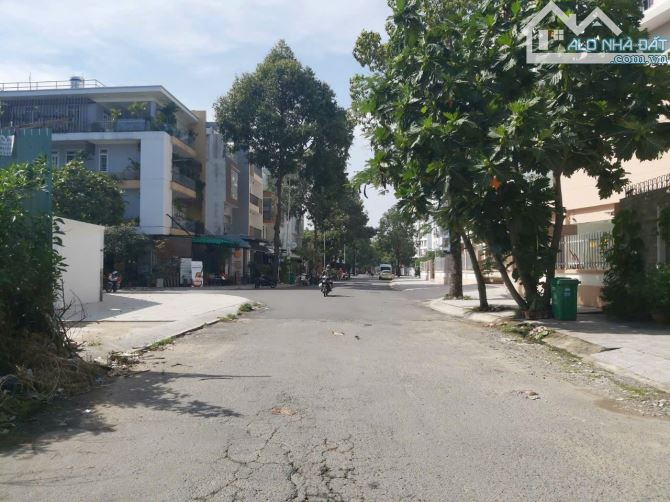 Bán đất dự án Phú Nhuận 10ha (10 mẫu) Quận 2 cũ đường 63 gần Chợ (165m2) 134 tr/m2 - 3