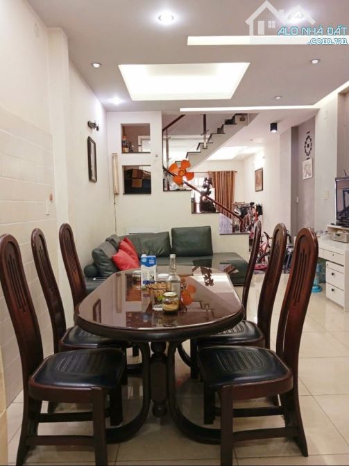 SIÊU PHẨM 3 TẦNG ĐƯỜNG SỐ 18 ( M1) - 73M2 (4*18.1) - HẺM 8M KINH DOANH ĐỈNH. CHỈ HƠN 6 TỶ - 3