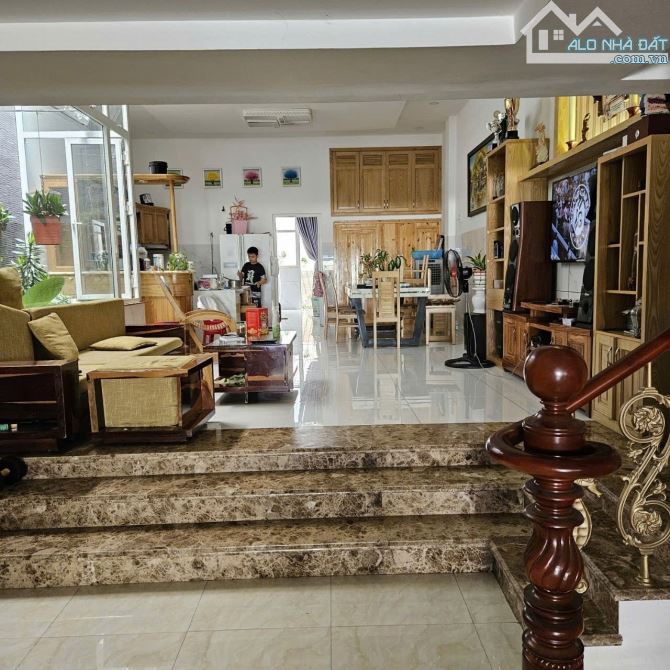 Cần bán căn nhà 1 trệt 1 lầu 213m2 mặt tiền đường Trần Hưng Đạo, Phú Thủy, Phan Thiết - 3