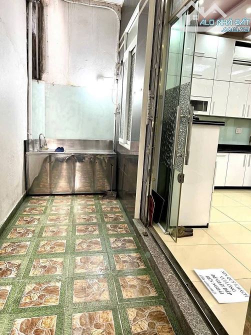 Bán nhà 3 tầng, an đà, ngô quyền, DT 50m2, 🛻 cách nhà 30 m, 💸 2,8 tỷ (02) - 3