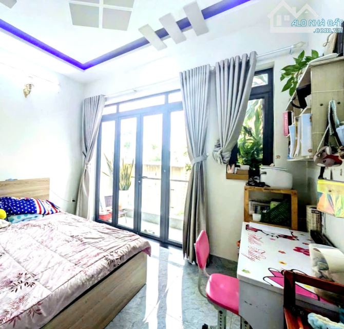 Hiếm, Linh Trung, Thủ Đức, Hẻm ô tô, Gấp bán, 3 tầng mới, DtSd 175m2, Giá 7.6ty - 3