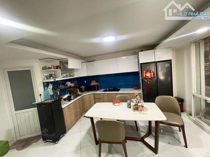 HXH 4 CHỖ NGỦ TRONG NHÀ - HOÀNG HOA THÁM THÔNG NGUYỄN VĂN ĐẬU - P5 BT - 60M (4x15) 5 TẦNG - 3