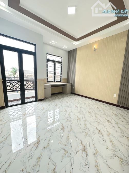 Nhỉnh 5 tỷ - nhà mới 4 tầng - 68m2 - 4x17 - hẻm 1/ xe tải - nga Tân Hòa Đông - Bình Tân - 4