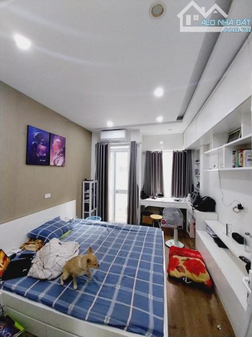 BÁN NHÀ MẶT NGÕ GẦN PHỐ 7,9 TỶ 30m 5 TẦNG MT 3,6m Ô TÔ ĐỖ CỬA HOÀNG HOA THÁM BA ĐÌNH - 4
