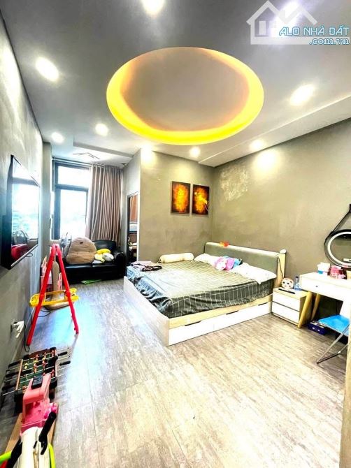 Nhà đẹp - phân lô ô tô tránh- 55m2-4T giá 18 tỷ - Hoàng Văn Thái- Thanh Xuân - 4