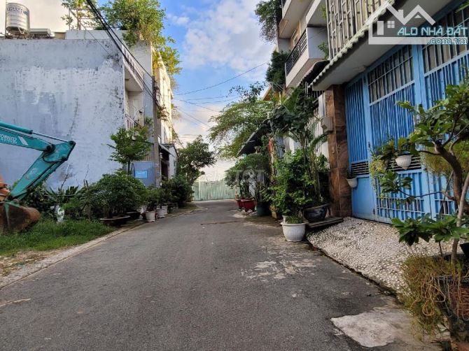 Nhà 3 tầng, Nguyễn Duy Trinh, 60m2, ngang 4.5m, ở ngay, nhỉnh 4 tỷ - 4