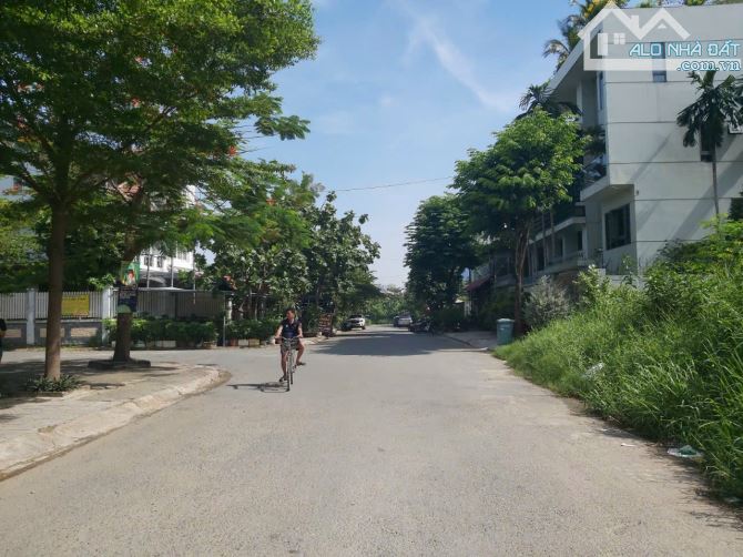 Bán đất dự án Phú Nhuận 10ha (10 mẫu) Quận 2 cũ đường 63 gần Chợ (165m2) 134 tr/m2 - 4