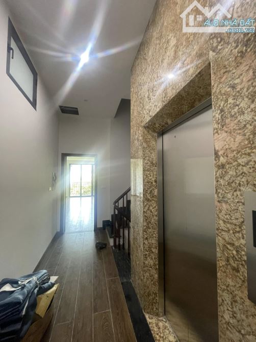 Mặt HỒ Bồ Đề, Thang Máy, 90X7T,lô góc, Mặt Tiền 6m, Nhà mới đẹp, Kinh Doanh 28.5 tỷ. - 4