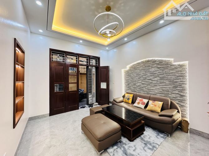 Cần bán gấp nhà phố Xuân Đỉnh  45m2, 4T, 2 mặt ngõ ô tô, full nội thất, ở ngay HÀNG VIP 2 - 4
