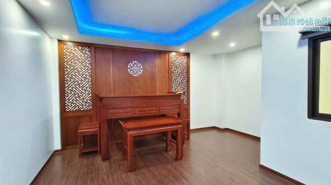 Bán Nhà Lạc Long Quân - 55m2 x 4 Tầng ~ 9 Tỷ - Dân Xây -  Ô Tô Đỗ Cạnh. - 5