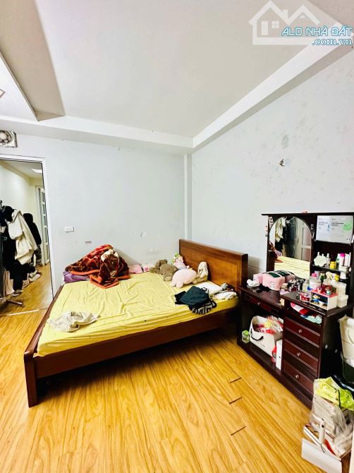 Bán Nhà Pháo Đài Láng, Láng Thượng, Đống Đa. Gần Nguyễn Chí Thanh. Dt: 60m2. Giá : 22,6 Tỷ - 5