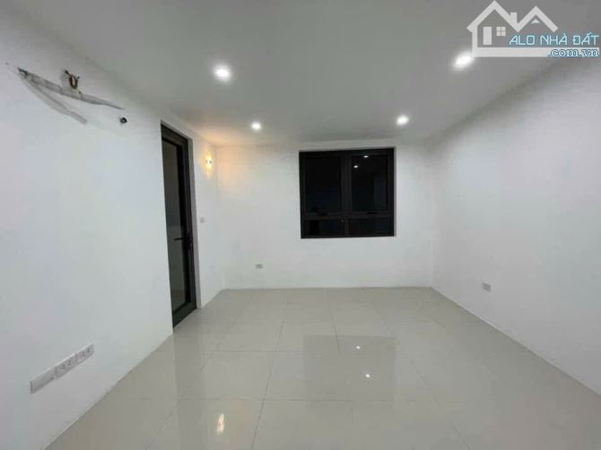 HIẾM ! Cho thuê Duplex 240m2 5 phòng ngủ tòa Sapphire Palce số 4 Chính Kinh !! - 6