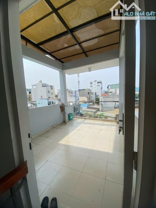 Tám Danh p4 Q8, nở hậu, view landmark bitexco, 32m2, cách mặt tiền 10m - 7