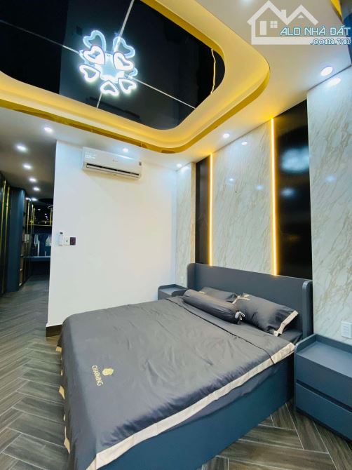 Nhà mới XÂY. 4 tầng hoàn công đủ. Đường 6m có vỉa hè khu phân lô - 7