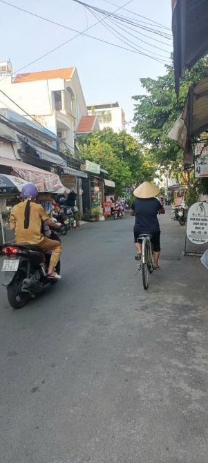 SIÊU PHẨM 3 TẦNG ĐƯỜNG SỐ 18 ( M1) - 73M2 (4*18.1) - HẺM 8M KINH DOANH ĐỈNH. CHỈ HƠN 6 TỶ - 7