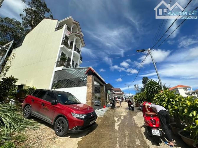 Cần bán nhà 4 tầng mới xây tại Ngã 5 Trường Đại Học Đà Lạt view Đỉnh - 7