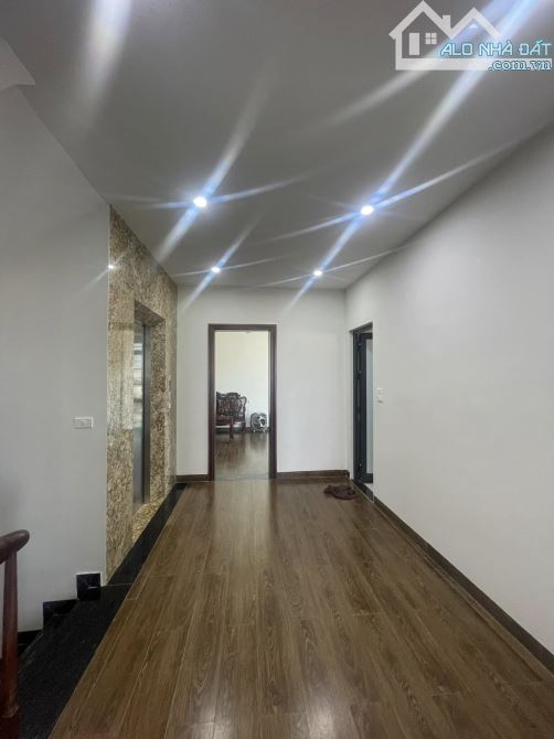Mặt HỒ Bồ Đề, Thang Máy, 90X7T,lô góc, Mặt Tiền 6m, Nhà mới đẹp, Kinh Doanh 28.5 tỷ. - 9