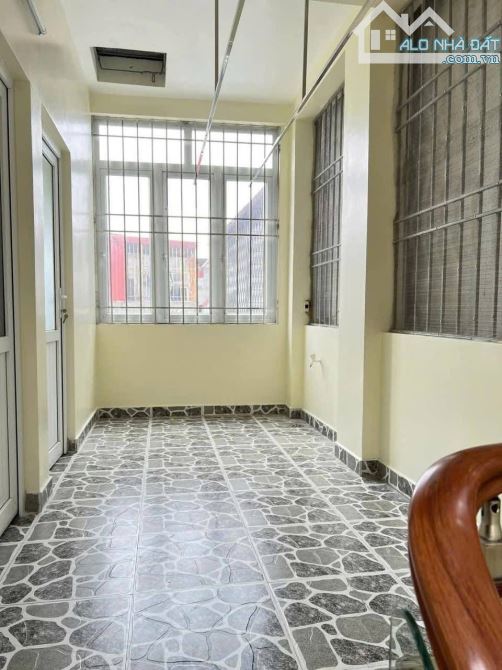 Bán nhà 3 tầng, an đà, ngô quyền, DT 50m2, 🛻 cách nhà 30 m, 💸 2,8 tỷ (02) - 9