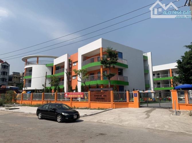 ĐỨC GIANG, THƯỢNG THANH, LÔ GÓC 2 MẶT ĐƯỜNG Ô TÔ TRÁNH, VIEW CÔNG VIÊN, DT 75M2, GIÁ 11 TỶ