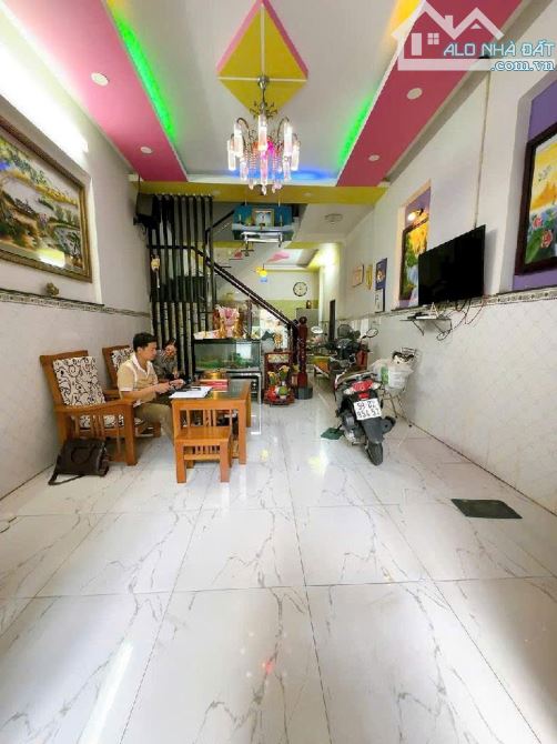 🌹Quá hiếm - Nhà 2 tầng Tân Phú - 76m2, công nhận đủ, sát mặt tiền Tân Quý. Chỉ 4,x Tỷ