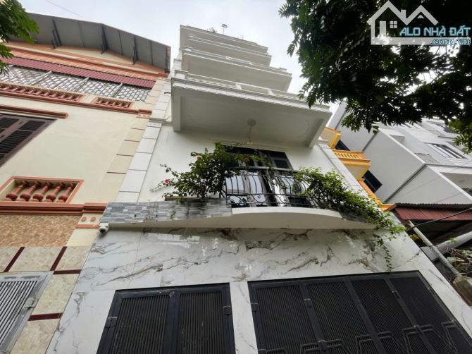 NHÀ MẶT NGÕ LÔ GÓC 16,5 TỶ 65m 5 TẦNG MT 6,2m THANG MÁY Ô TÔ TRÁNH XUÂN ĐỈNH BẮC TỪ LIÊM