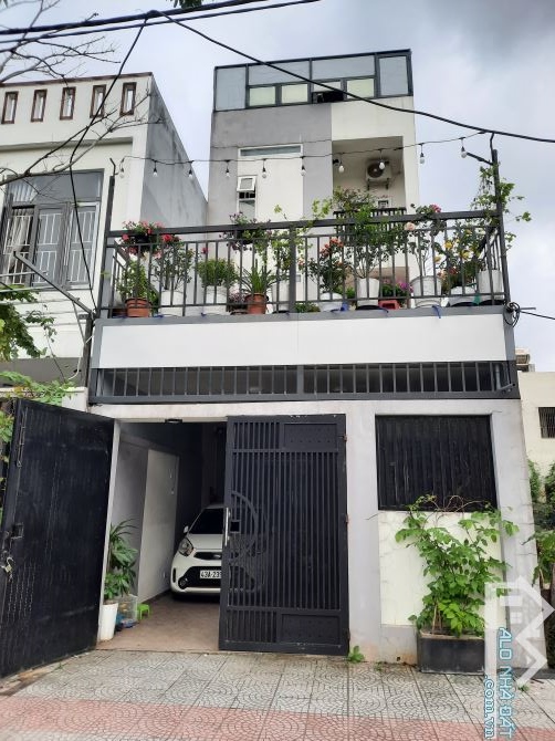 Tôi chính chủ cần bán nhà 3 tầng đường 7,5m