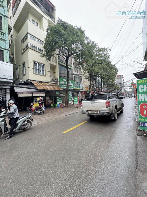 BÁN NHÀ VĂN QUÁN HÀ ĐÔNG 20 TỶ ĐƯỜNG OTO ,VỈA HÈ KINH DOANH