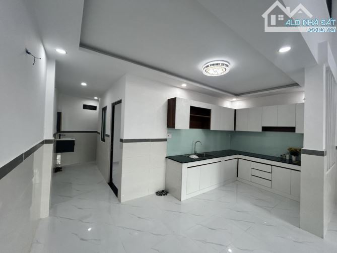 NHÀ TRƯỜNG THỌ - THỦ ĐỨC CẦN BÁN, 68m2, GIÁ 4,3tỷ.