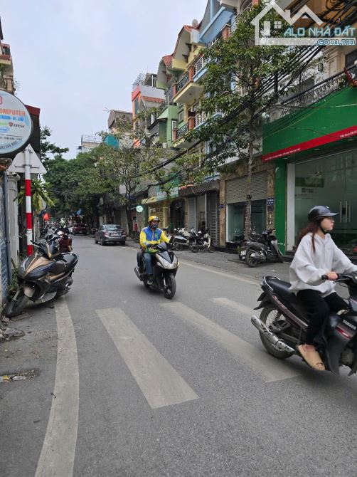 Bán nhà Kim Giang ngõ oto tránh, vỉa hè, gần ngay chợ ditch 51,5m2 xây 4tang kinh doanh