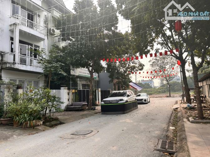 Bán liền kề, biệt thự Vân Canh Hud đường Trịnh Văn Bô giá dầu tư - 1