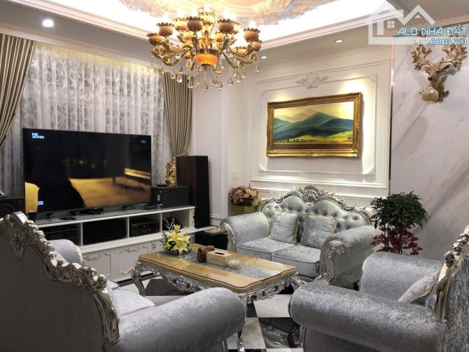 Bán nhà 3 tầng Mặt tiền Hậu Giang, Quận 6, NGANG 7M giá CHỈ 18 tỷ - 1