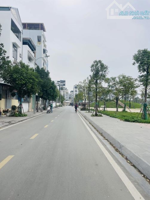 Bán Lô Đất Vàng Ngọc Thụy, Long Biên 112m2 MT6m View Công Viên, Vỉa Hè KD Nhỉnh 23 Tỷ - 1