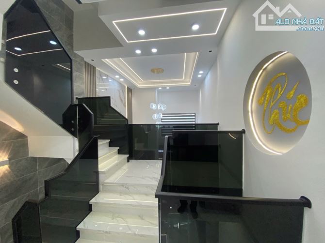 HẺM XE TẢI 8M TỚI NHÀ  -GẦN AEON MALL - 5 TẦNG- GIÁ 6,5 TỶ - 1
