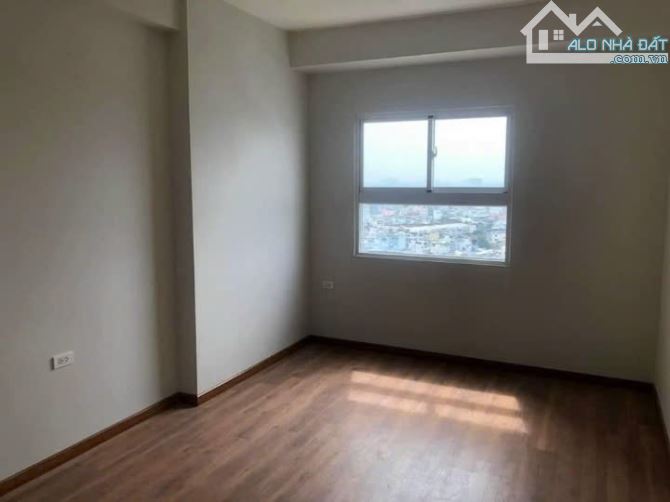 Bán Căn Hộ Carillon 7 , 3PN , 2WC , 104m2, Không Nội Thất , Sổ Riêng , Giá 4.9 Tỷ - 2