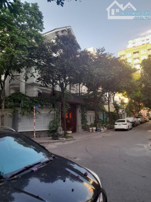 Bán biệt thự Lưu Hữu Phước, Mỹ Đình. DT 100m2, 5 tầng. Giá 32 tỷ Ở Làm Văn Phòng cho Thuê - 9