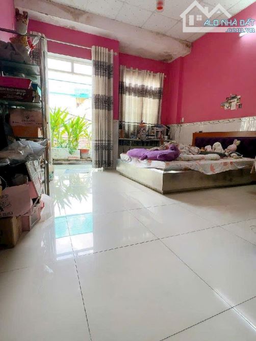 🌹Quá hiếm - Nhà 2 tầng Tân Phú - 76m2, công nhận đủ, sát mặt tiền Tân Quý. Chỉ 4,x Tỷ - 2