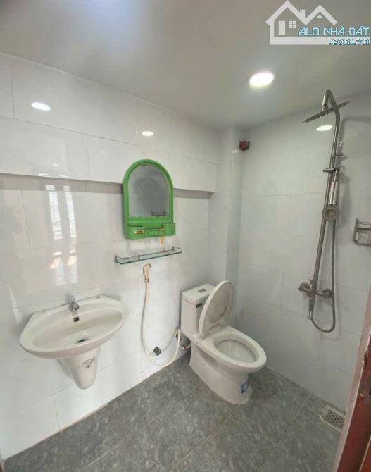 Bán nhà Q.9, 91m2, 3PN, 3WC, 6.4 tỷ, sổ đỏ - 2