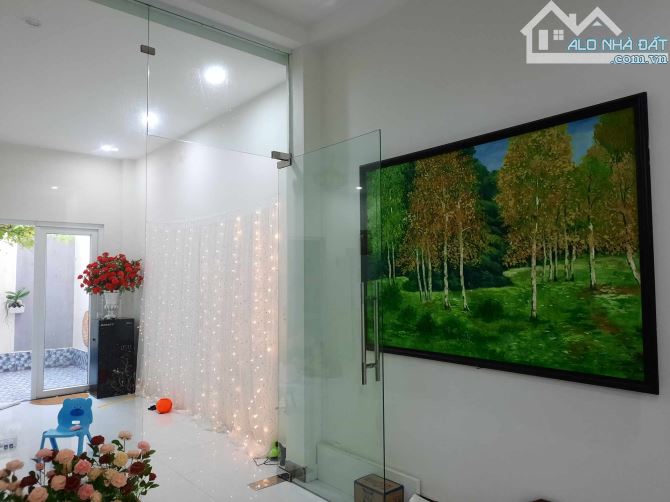 Tôi chính chủ cần bán nhà 3 tầng đường 7,5m - 10