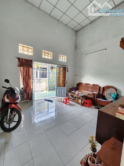 3,9Tỷ TL🔥Bán nhà Cấp 4_225,4m2 đường thông, gần đường Liên Huyện, p.Tân Bình, Tp.Dĩ An - 2