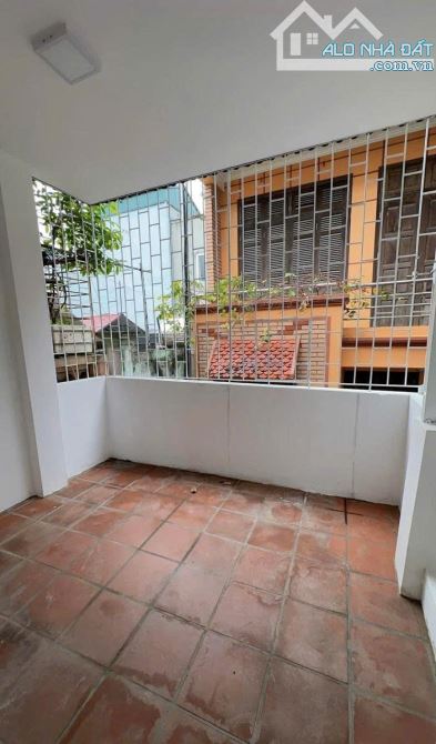 BÁN NHÀ ĐỊNH CÔNG THƯỢNG, HOÀNG MAI, 30M2x4T, GIÁ NHỈNH 4 TỶ, CÁCH CẦU LỦ 100M, FULL ĐỒ - 2