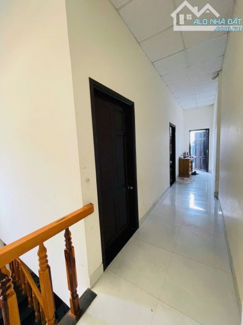 GIẢM SÂU 1 TỶ - BÁN NHÀ 2 TẦNG DT 193M2 NGANG 8,5M MẶT TIỀN NGUYỄN TẤT THÀNH CHỈ 5,9 TỶ - 2